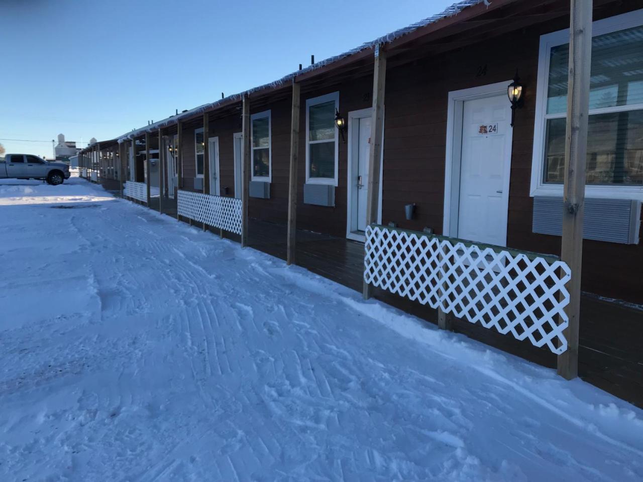 Bear's Den Lodge Shaunavon Buitenkant foto